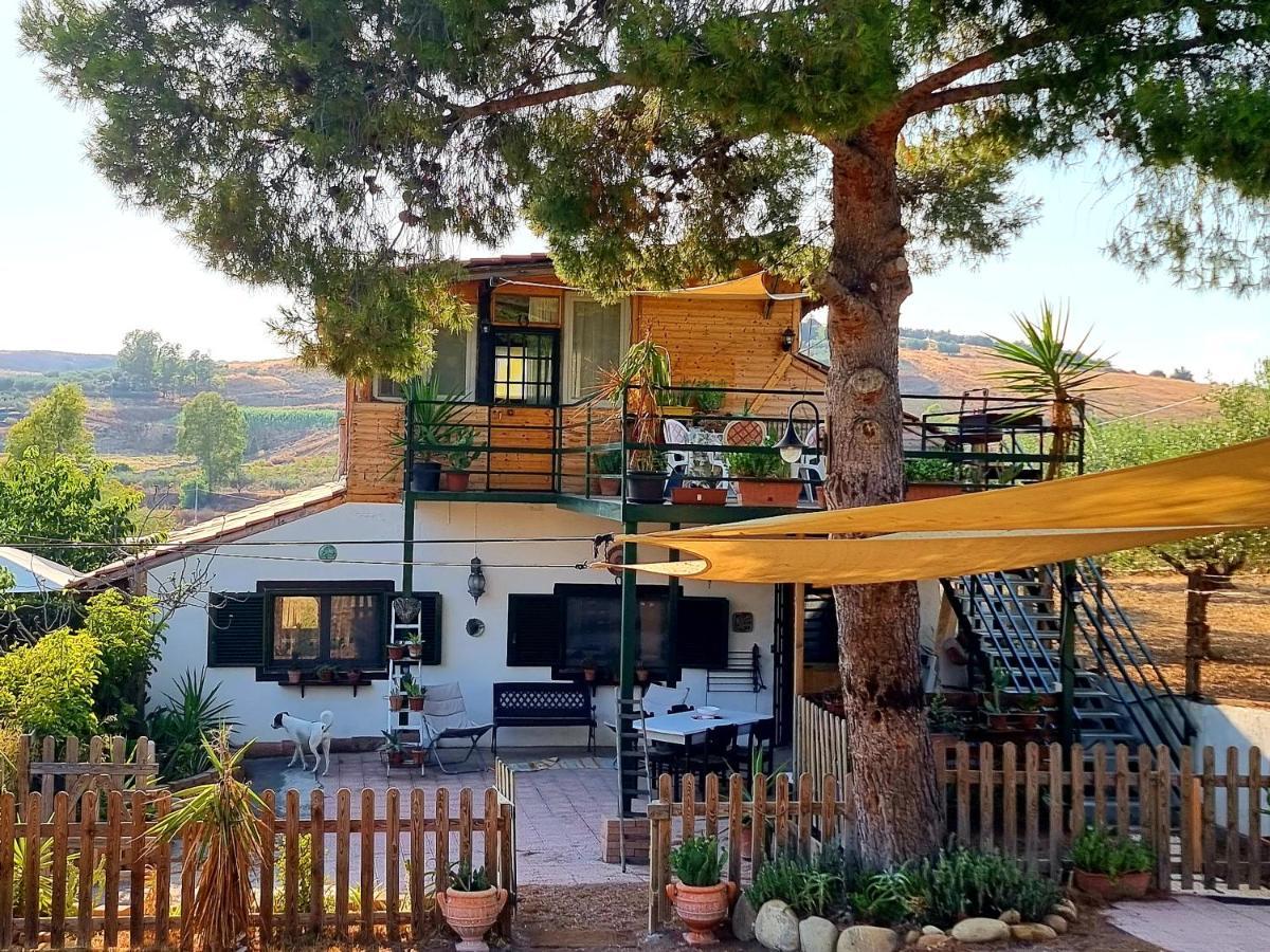 Motta SantʼAnastasia Sunset Valley Village מראה חיצוני תמונה