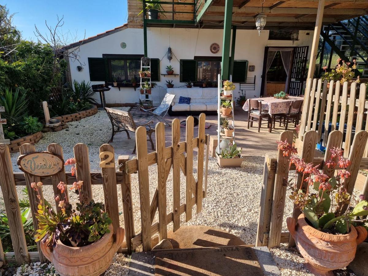 Motta SantʼAnastasia Sunset Valley Village מראה חיצוני תמונה